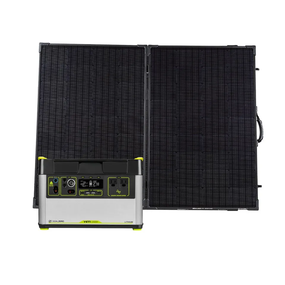 Goal Zero Yeti 1500X generatore solare con Boulder 200 BC