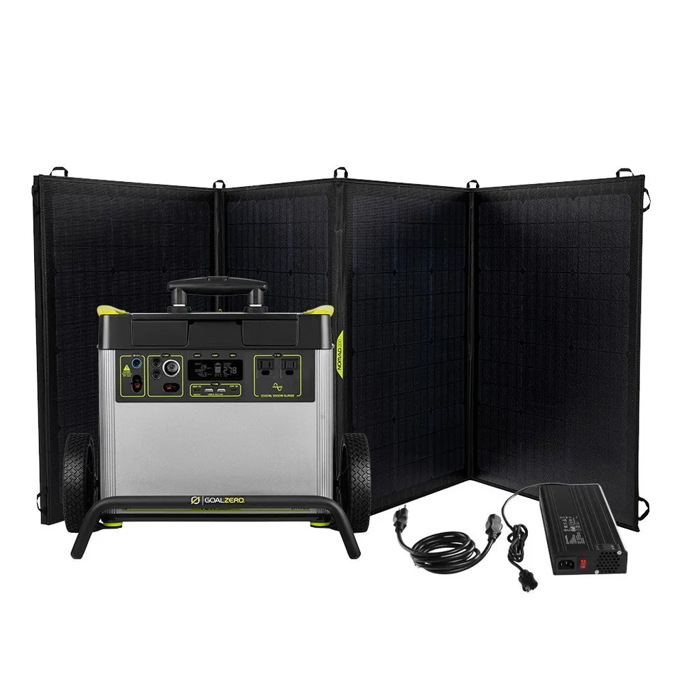 Goal Zero Yeti 3000X generatore solare con 3 Nomad 200 3032Wh