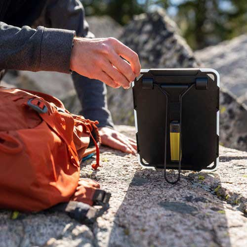 Goal Zero Nomad 5 + Flip 12 kit solare 5W 3350mAh