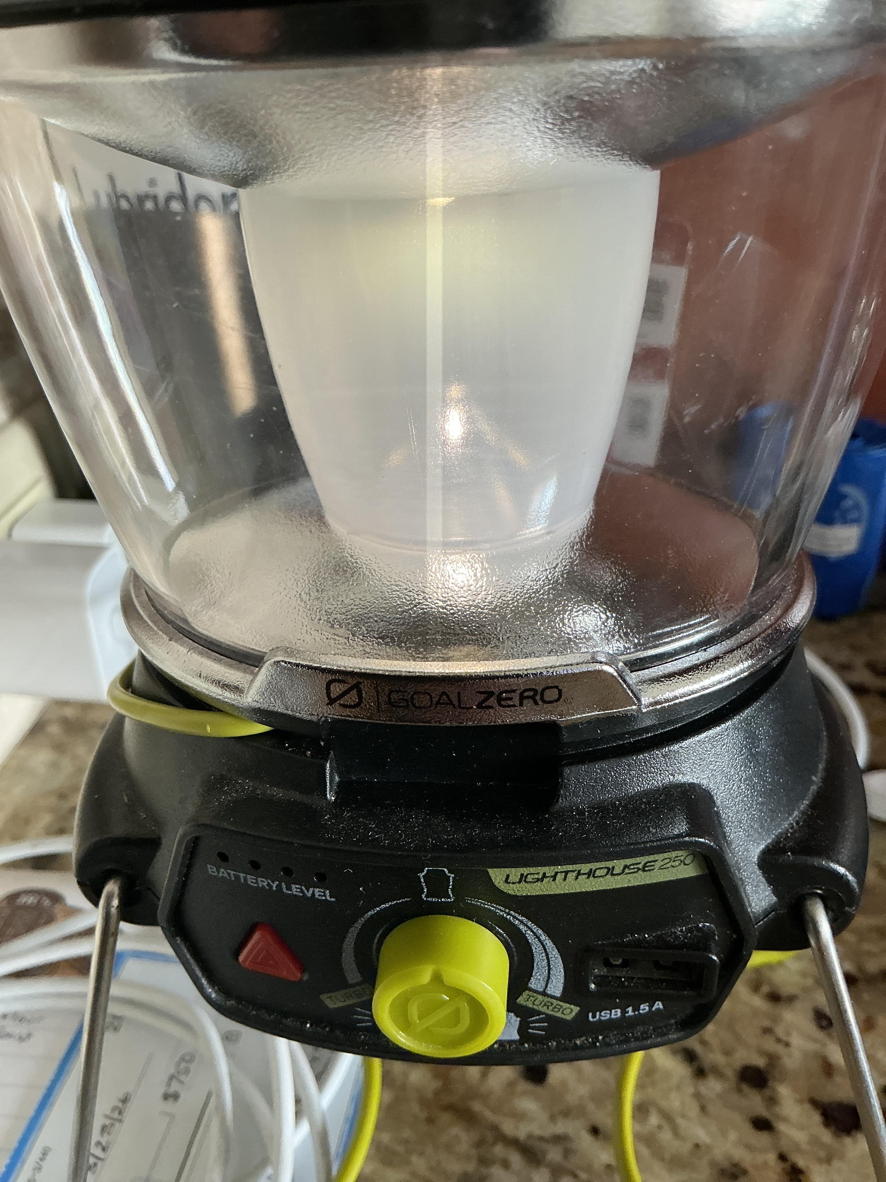 GoalZero Lighthouse 600 lanterna LED 600 lumen USB