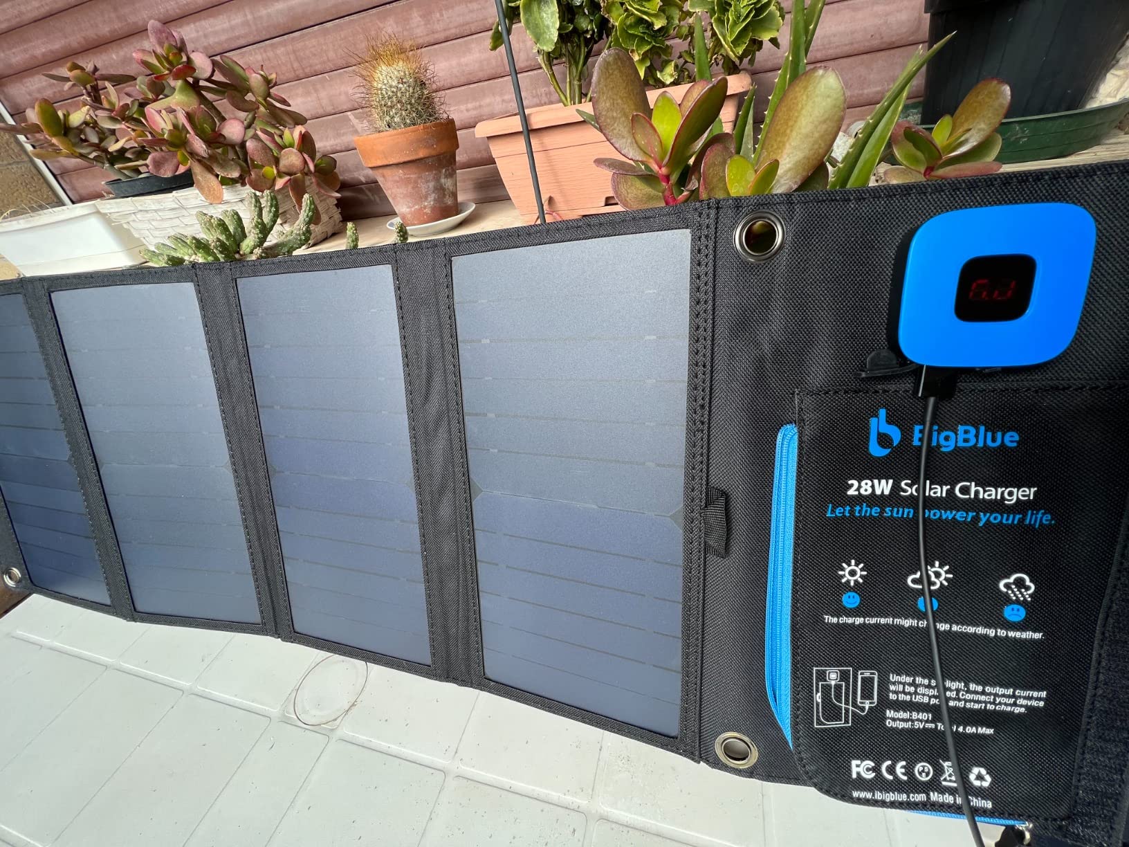 BigBlue 28W Pannello Solare Portatile USB Ricarica Diretta