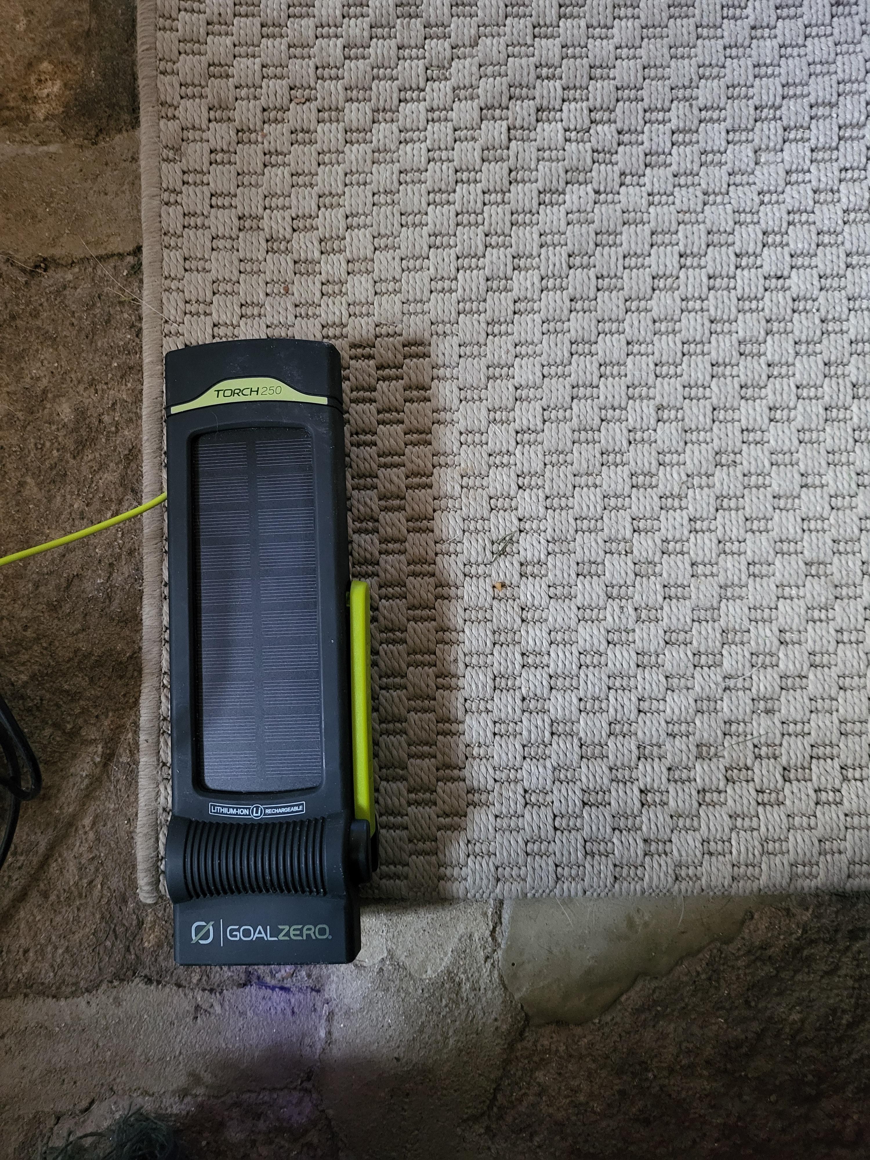 Goal Zero Torch 250 torcia LED ricaricabile USB solare manovella