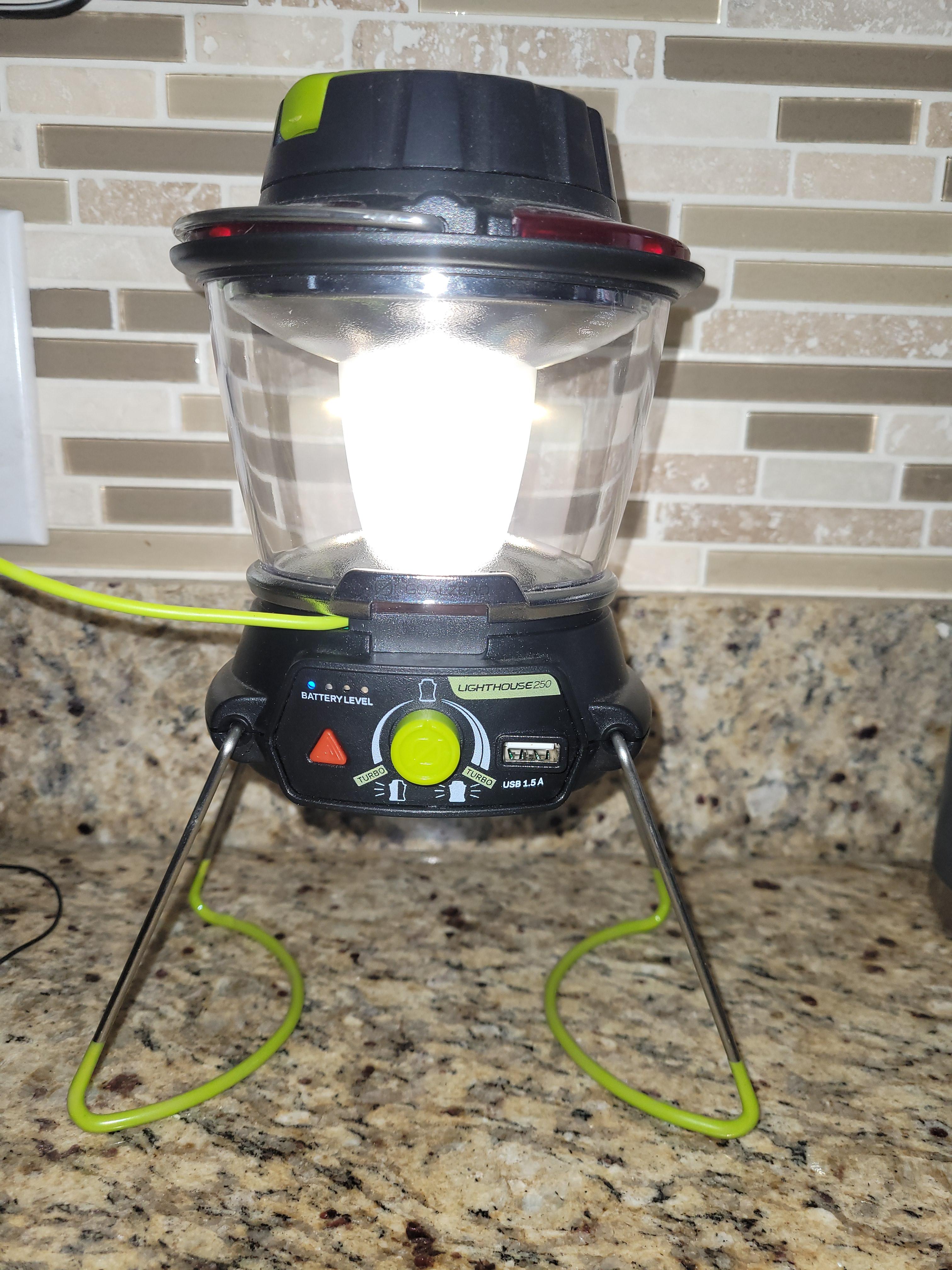 GoalZero Lighthouse 600 lanterna LED 600 lumen USB