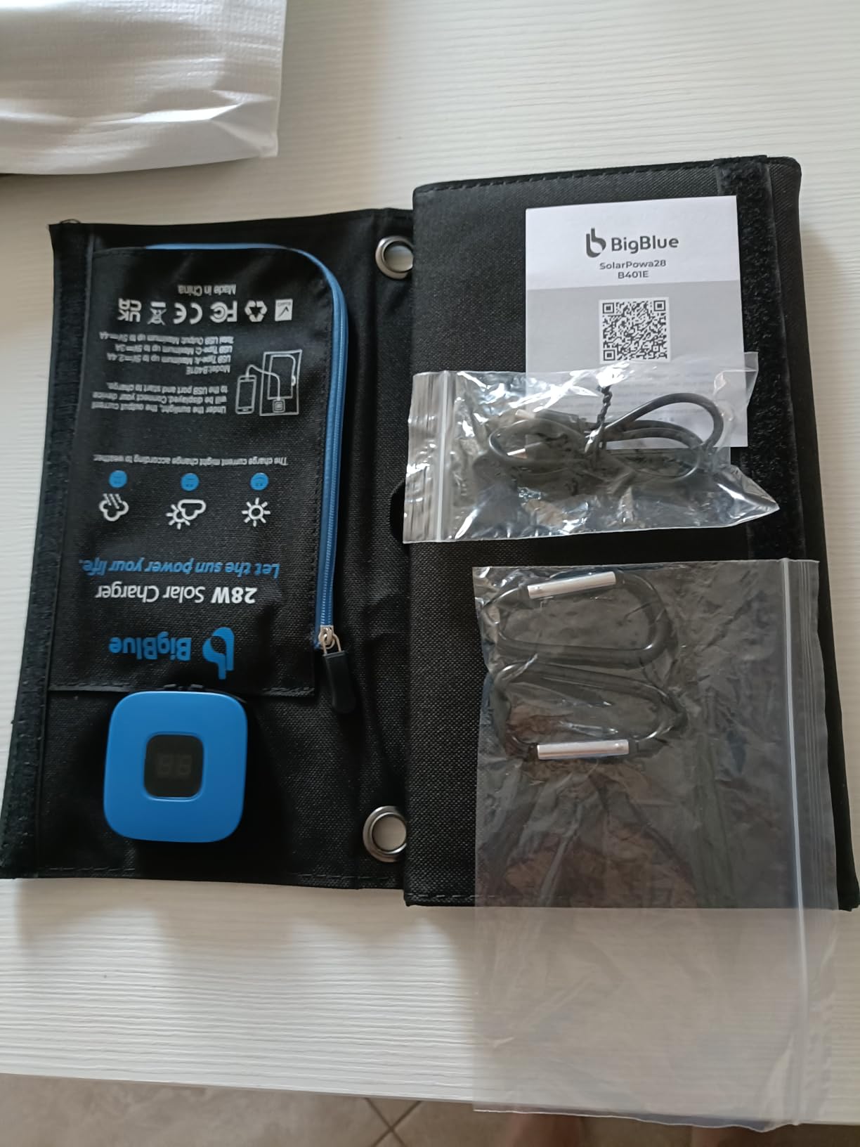BigBlue 28W Pannello Solare Portatile USB Ricarica Diretta