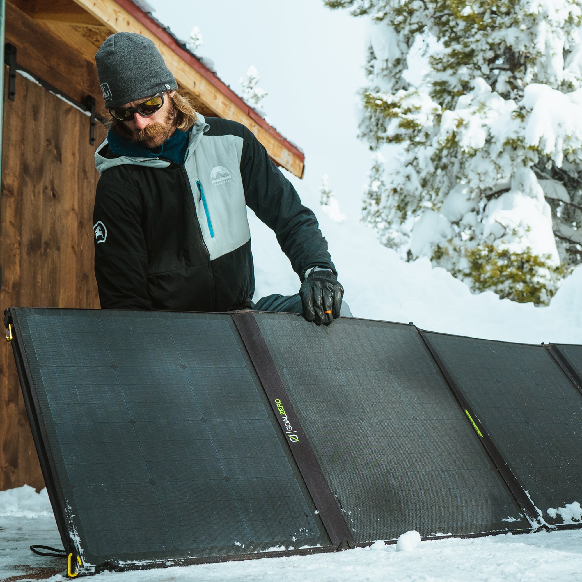 Goal Zero Yeti 1500 Nomad 200 generatore solare 200W 2000W