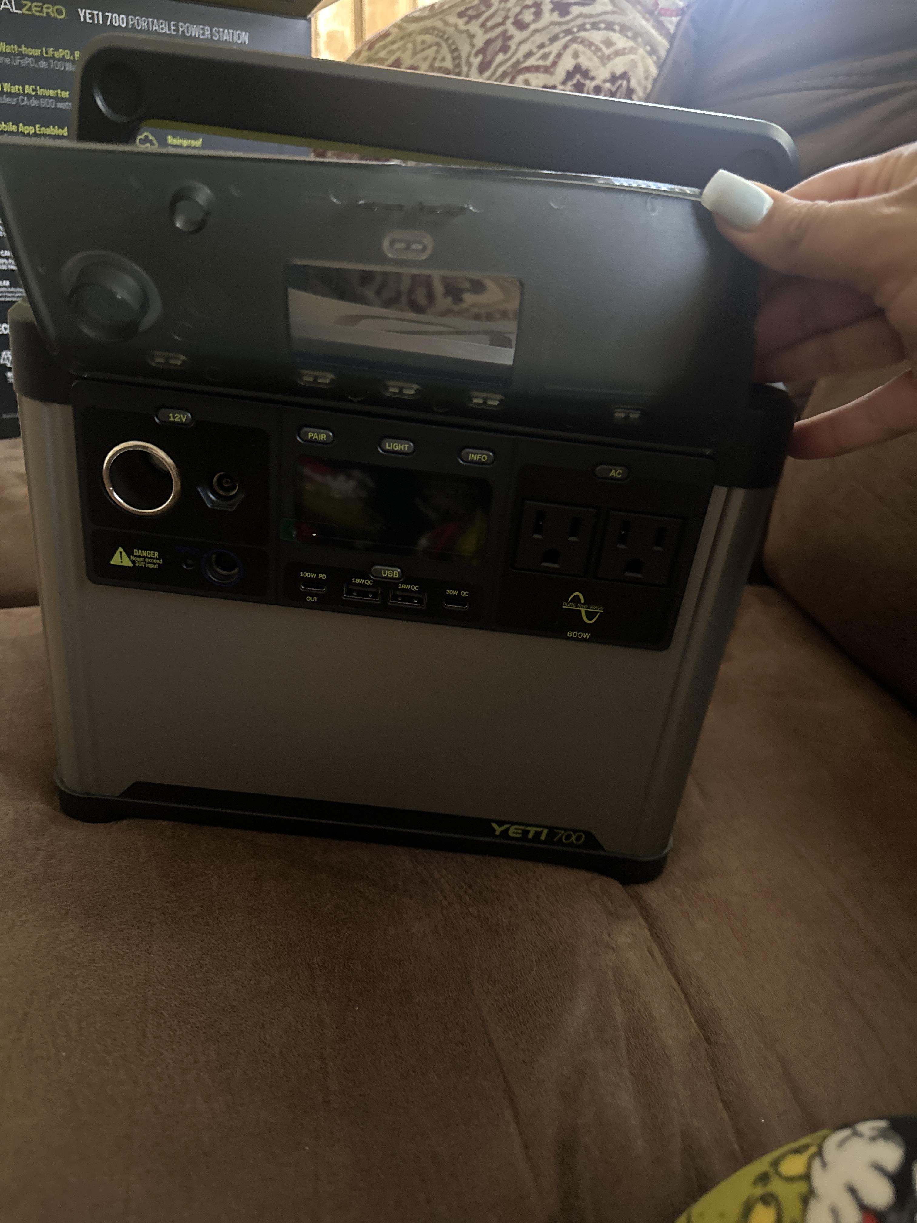 GoalZero Yeti 700 + Nomad 100 kit solare portatile 677Wh