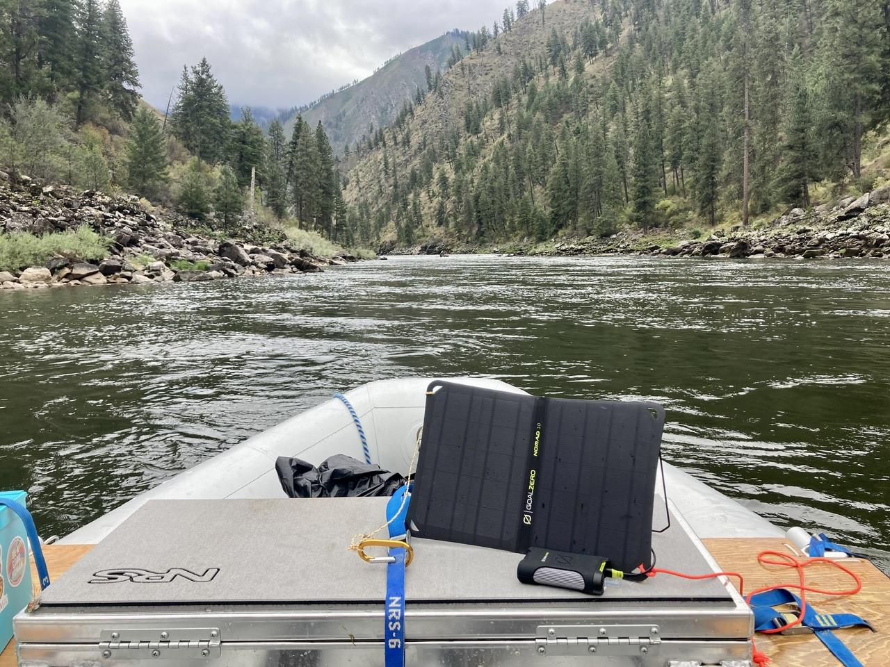 GoalZero Venture 35 + Nomad 10 kit solare da campeggio