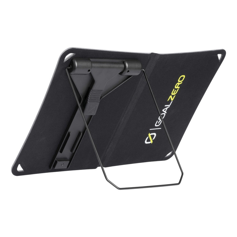 GoalZero Venture 35 + Nomad 10 + Lighthouse 600 kit solare