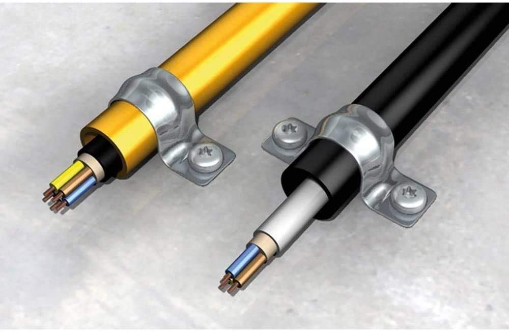 Fischer BSM graffetta tubi 28 mm 25 pezzi post-installazione