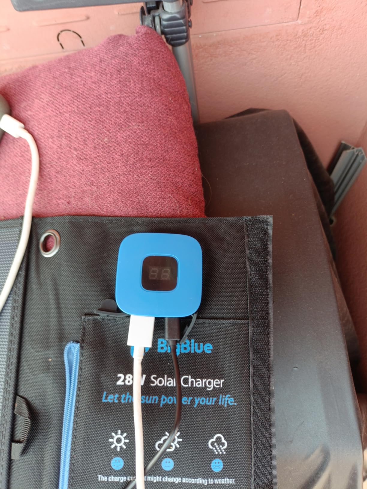 BigBlue 28W Pannello Solare Portatile USB Ricarica Diretta